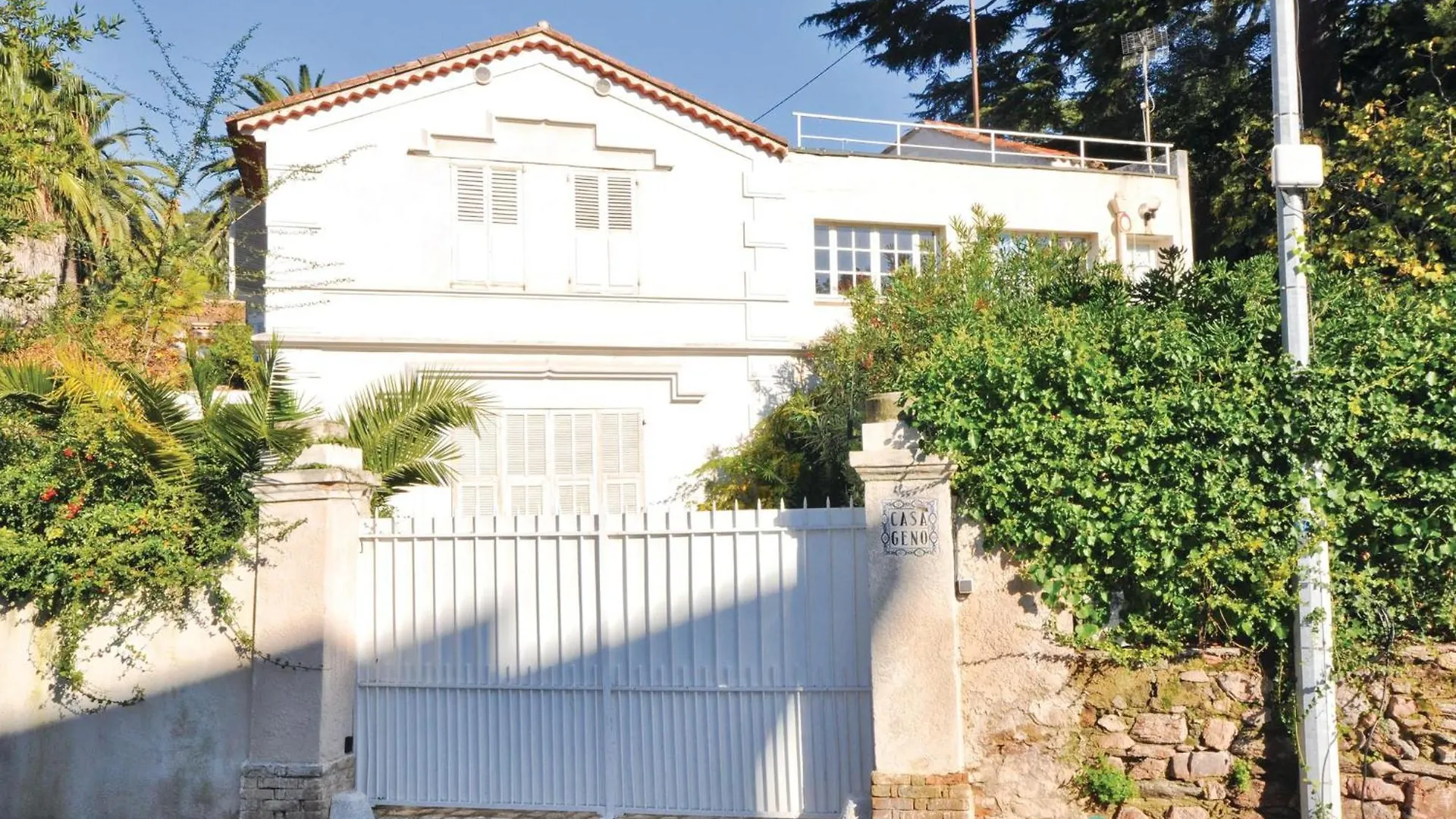 Beautiful Home In Cannes With Kitchen 0*,